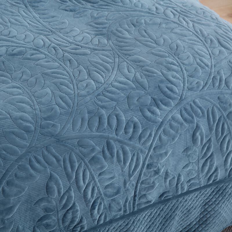 Marcielo 3 Pcs Soft and Plush Velvet Oversized Embroidery Soft and Plush Quilt Set
