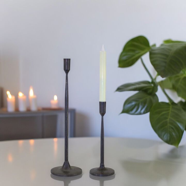 Elegant Set of 2 Candle Holders for Home and Table Décor