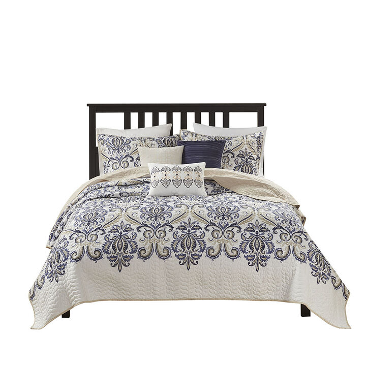 Gracie Mills Vito 6-Piece Modern Reversible Quilt Set with Coordinating Throw Pillows