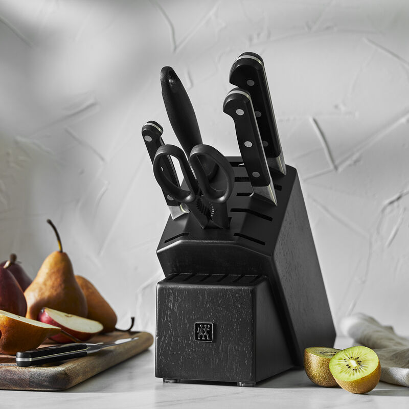ZWILLING Pro 7-pc Knife Block Set - Bamboo