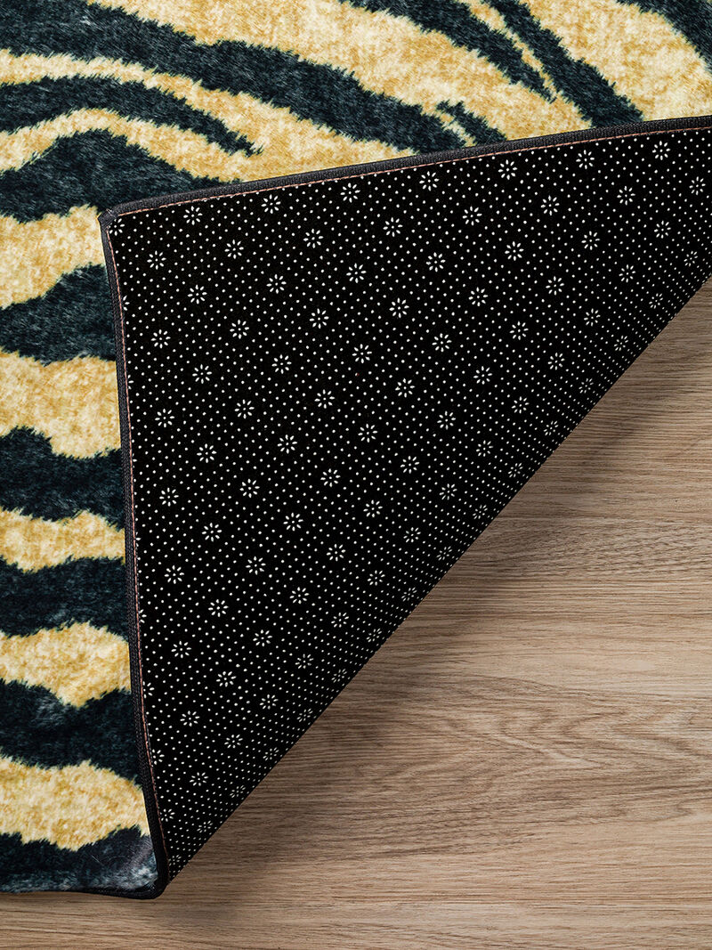 Akina AK1 Gold 8' x 10' Rug