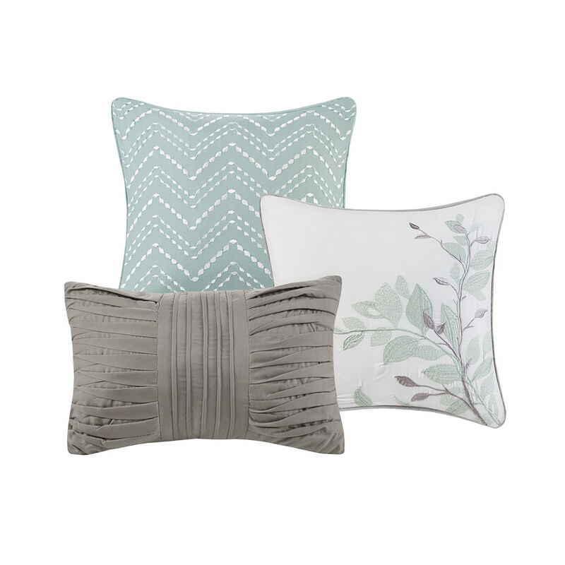 Gracie Mills Mitchell 6-Piece Reversible Quilt Set and Coordinating Throw Pillows