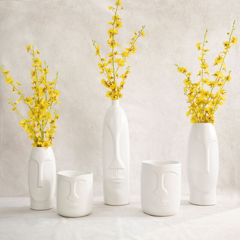 18" Face Vase, White