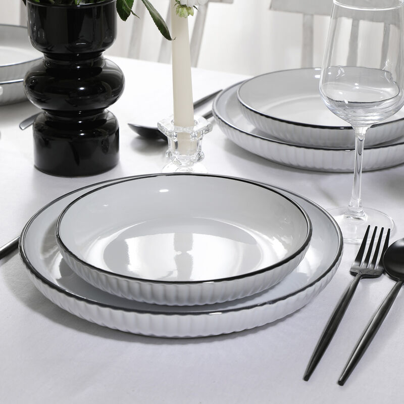 Christian Siriano Lustra Stoneware 16 Piece Dinnerware Set