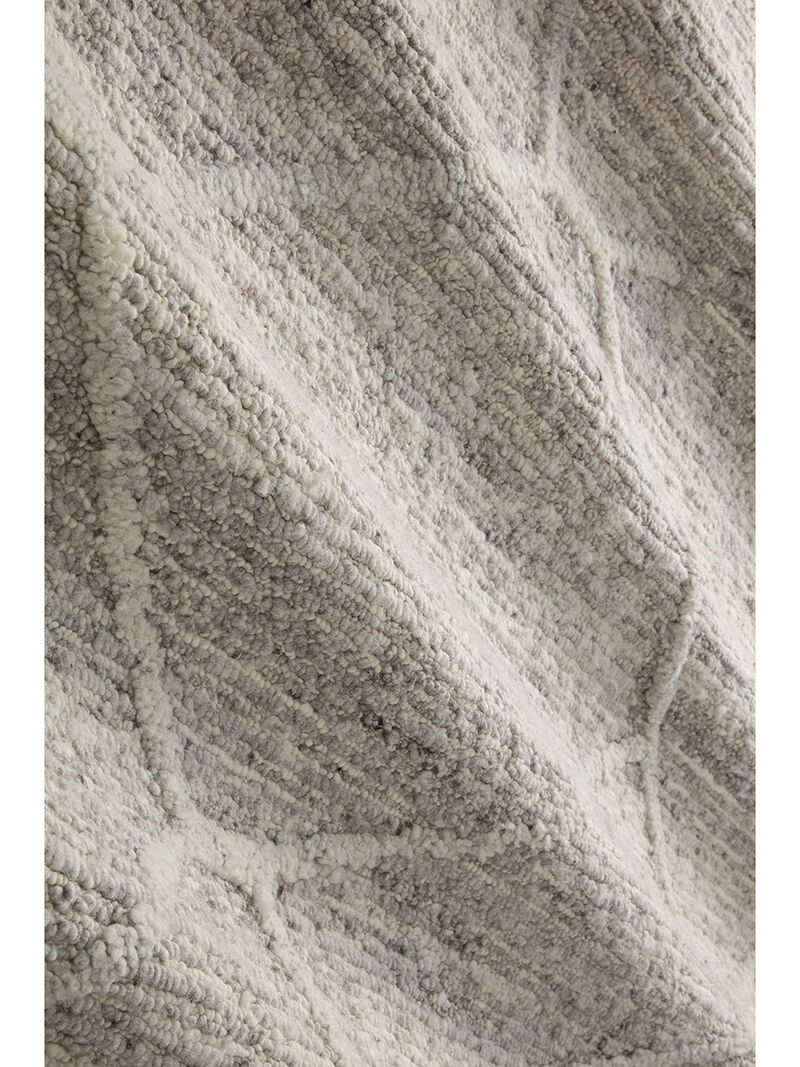 Rayan RAY05 Ash 5'6" x 8'6" Rug