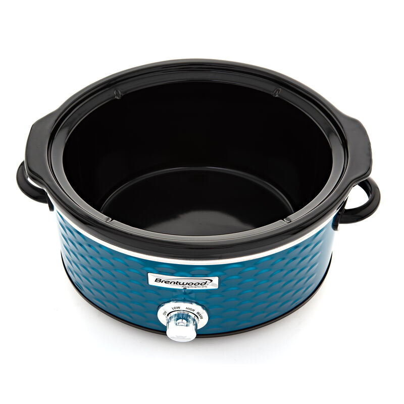 Brentwood Scallop Pattern 4.5 Quart Slow Cooker in Blue