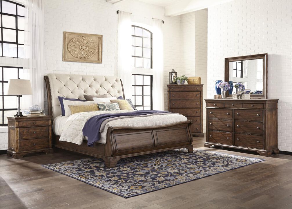 Trisha Yearwood Dottie Upholstered King Sleigh Bed