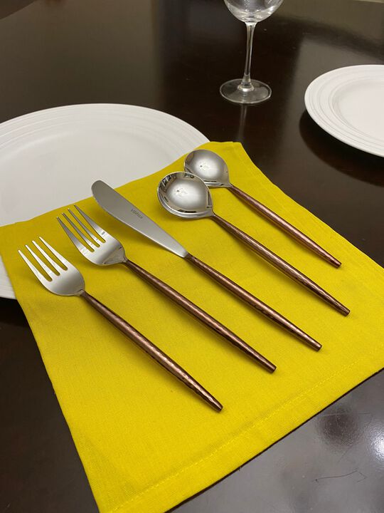 Hammered Stainless Steel Flatware 20-PC Set-Brown
