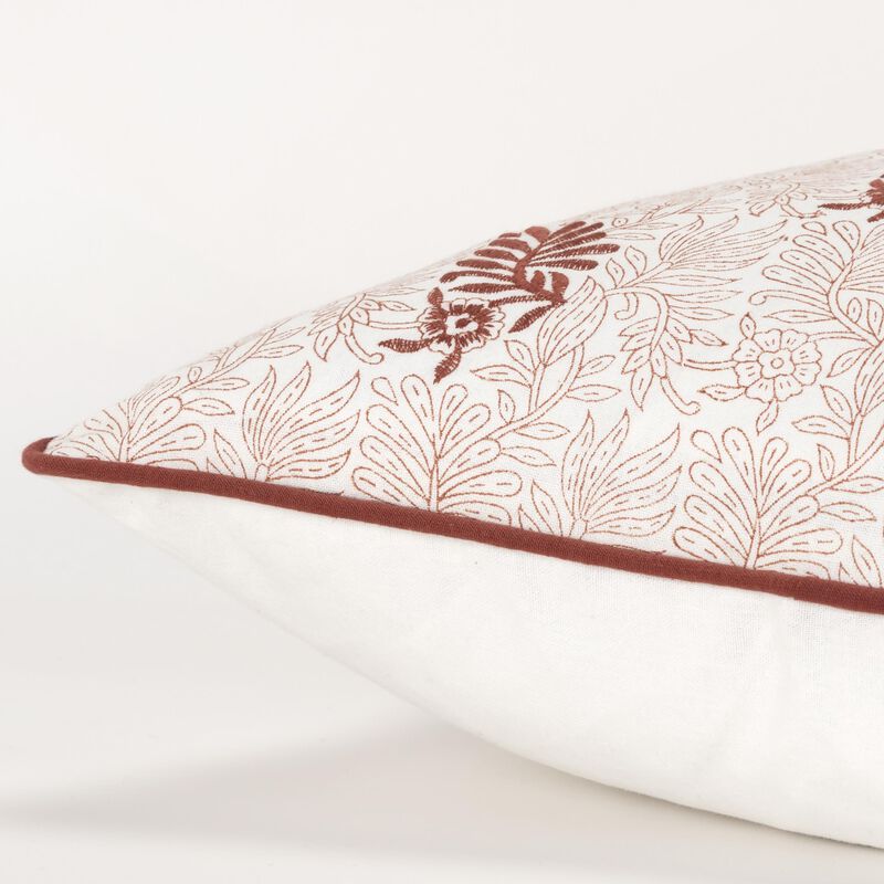 T20072 Pillow