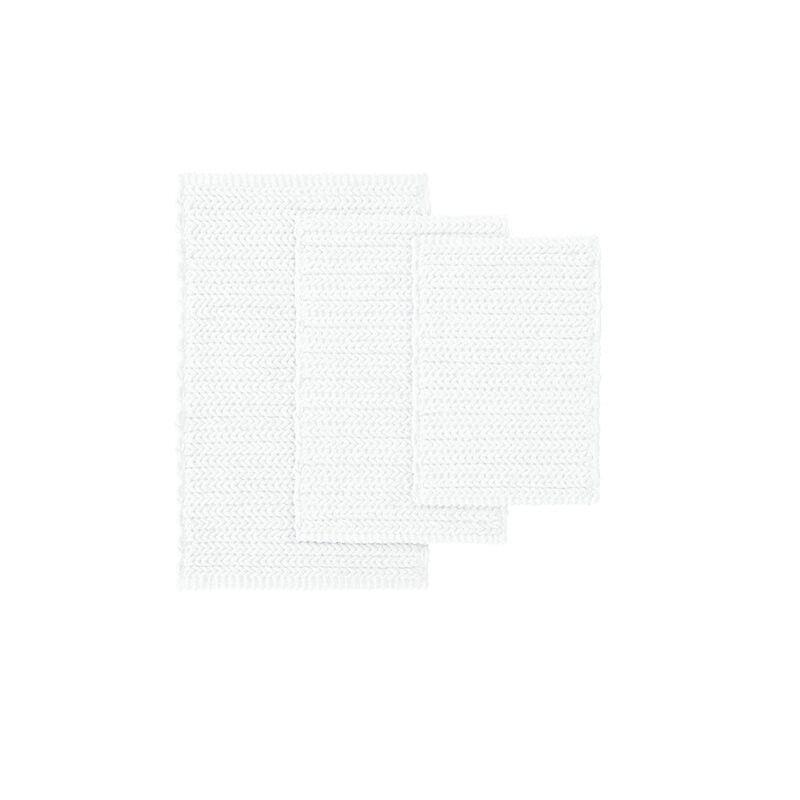 Gracie Mills Minnie Solid Cotton Chenille Chain Stitch Rug - 17x24"