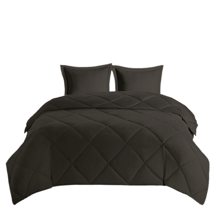 Gracie Mills Vicente Reversible Diamond Quilt Down Alternative Comforter Set with 3M Scotchgard Protection