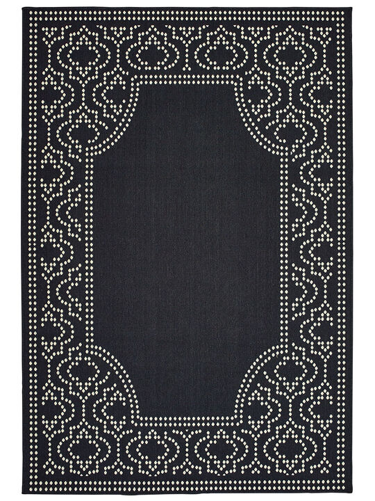 Marina 5'3" x 7'6" Black Rug