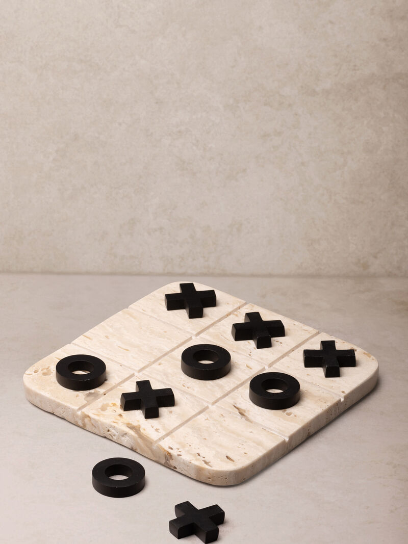 Monty Tic Tac Toe