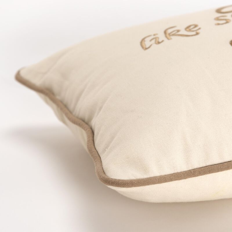 T19935 Pillow