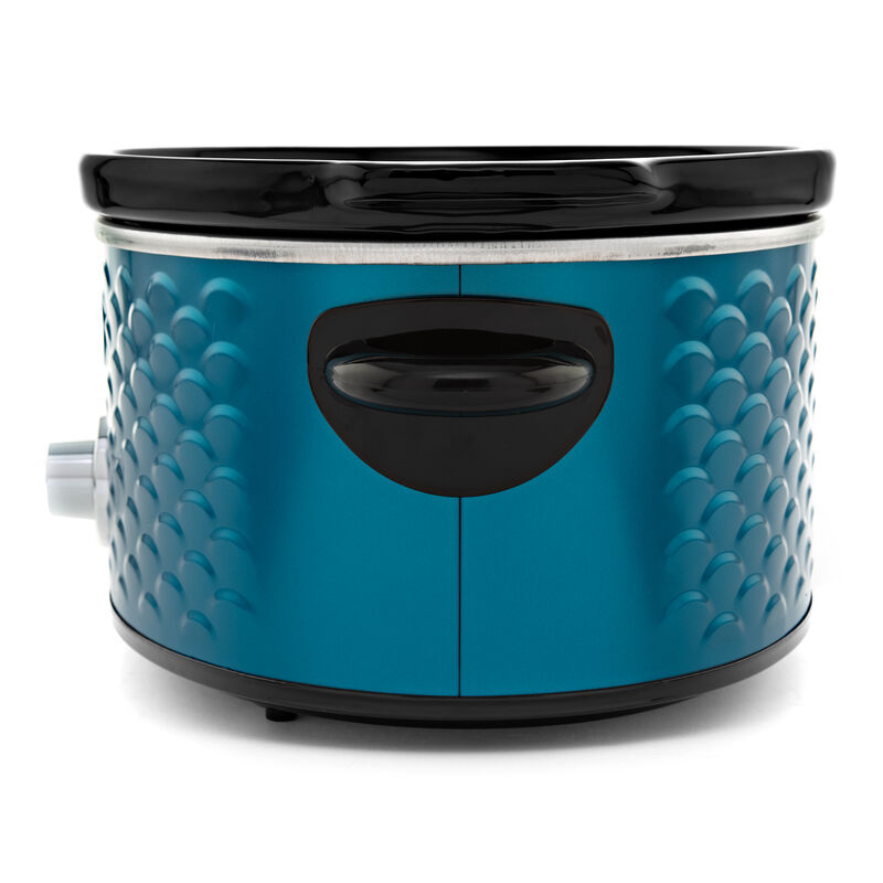 Brentwood Scallop Pattern 4.5 Quart Slow Cooker in Blue