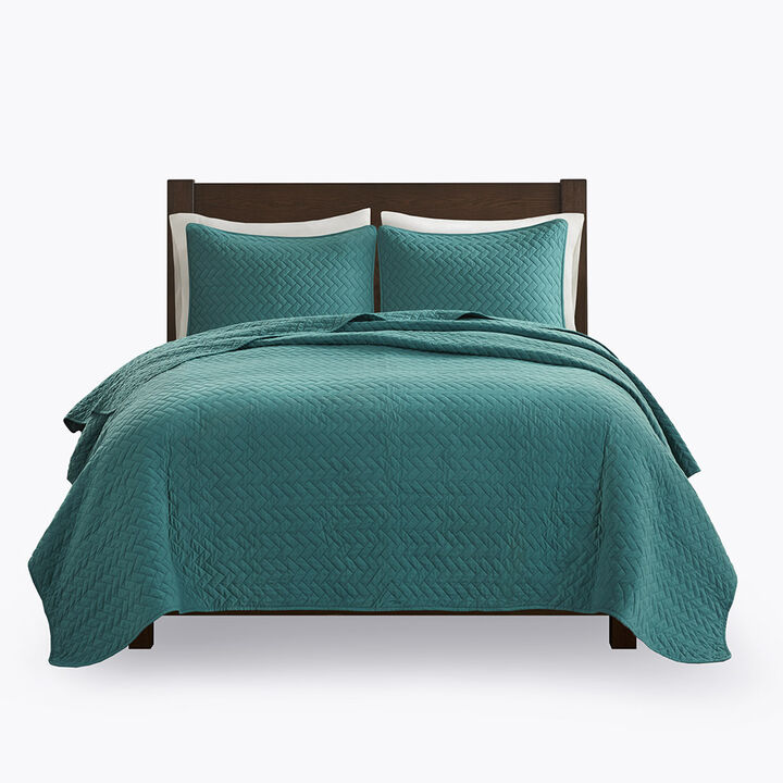 Gracie Mills Ria Solid Oversized Herringbone Quilt Set