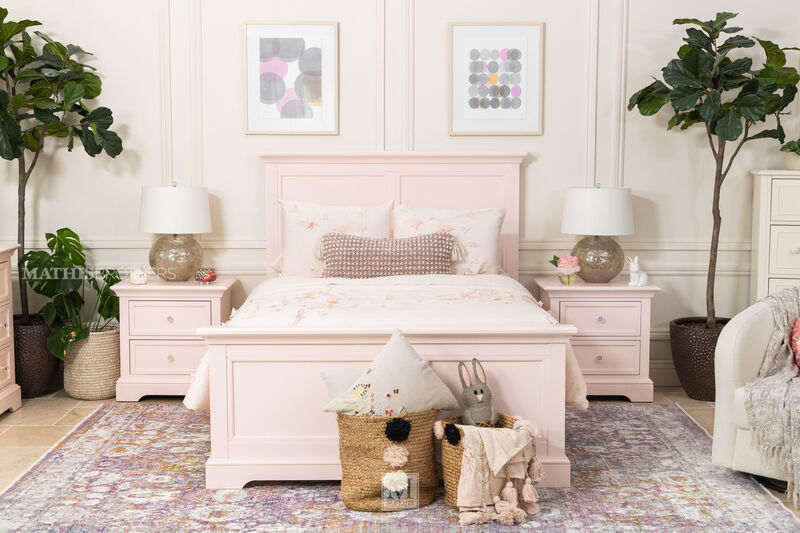 Tamarack Bed