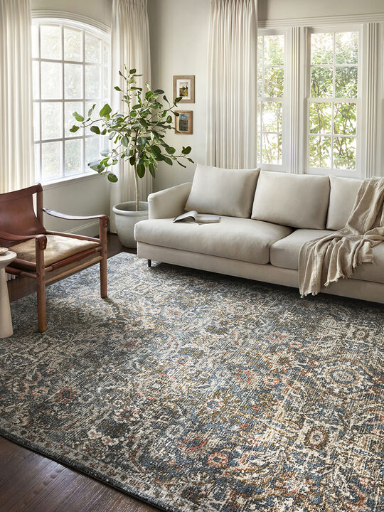 Saban SAB04 2'7" x 4'" Rug