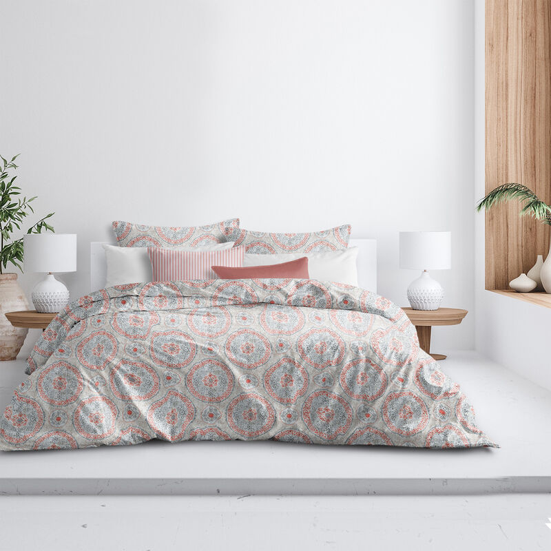 6ix Tailors Fine Linens Zayla Coral Coverlet Set