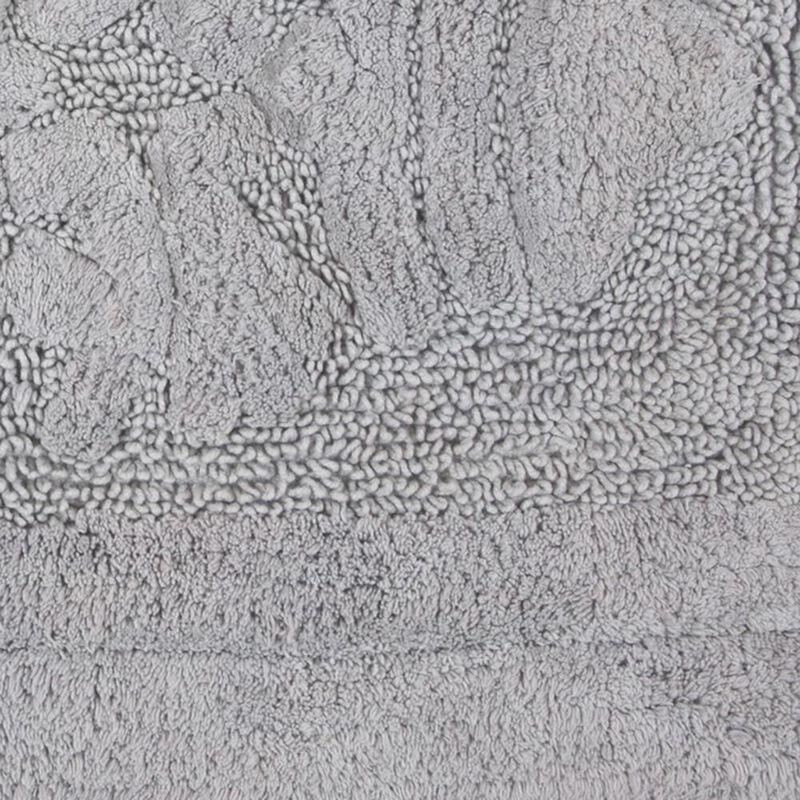 Knightsbridge Cipher 220 GSF Non Skid Back Bath Rug 17 x 24 - Silver
