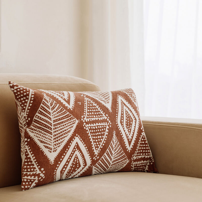 Nature whisper Saal Tree print square pillow