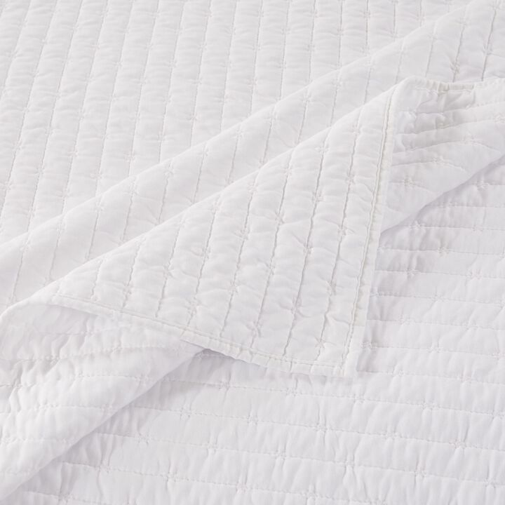 Xumi 3pc Full Queen Quilt and Pillow Sham Set, Channel Style Antique White