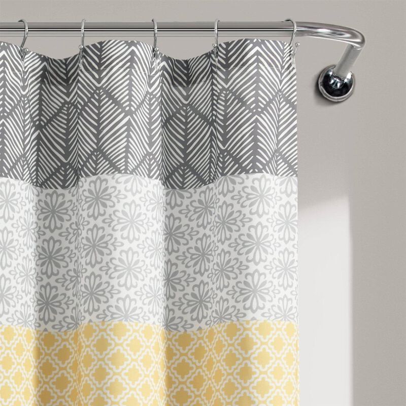 Modern Boho Shower Curtain – Damask Floral Pattern on Water-Resistant Polyester Fabric
