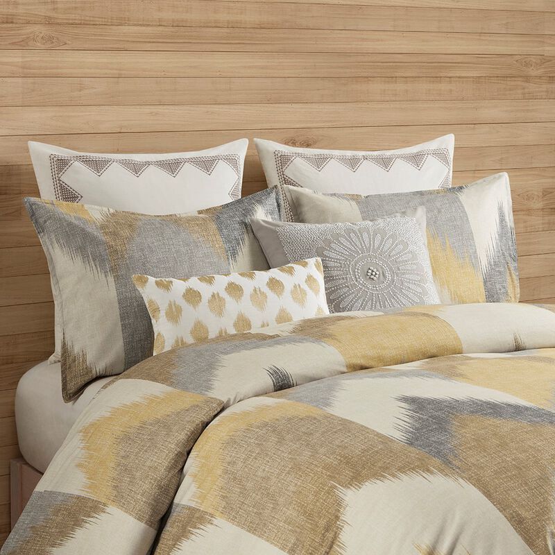 Gracie Mills Heise 3-Piece Modern Ikat Chevron Duvet Cover Set