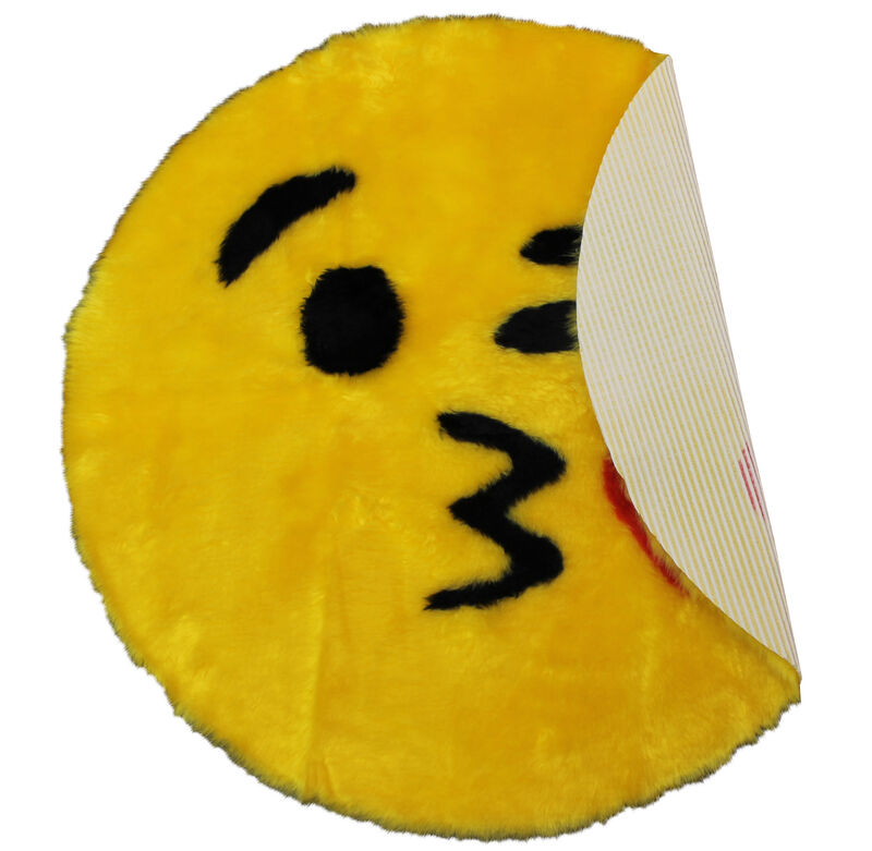 Walk on Me Emoji Faux Fur Soft and Cute 26 in. Kiss Area Rug Made in France