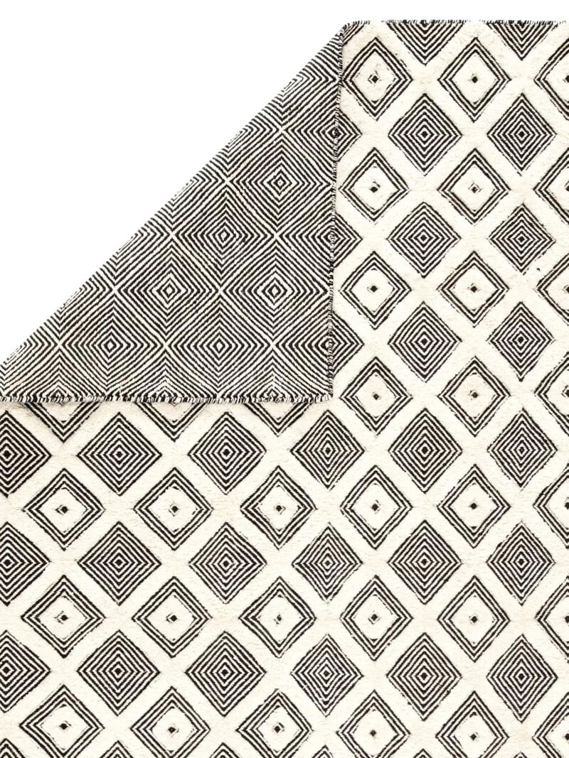Rebecca Dosc Black 7'10" X 10'10" Rug