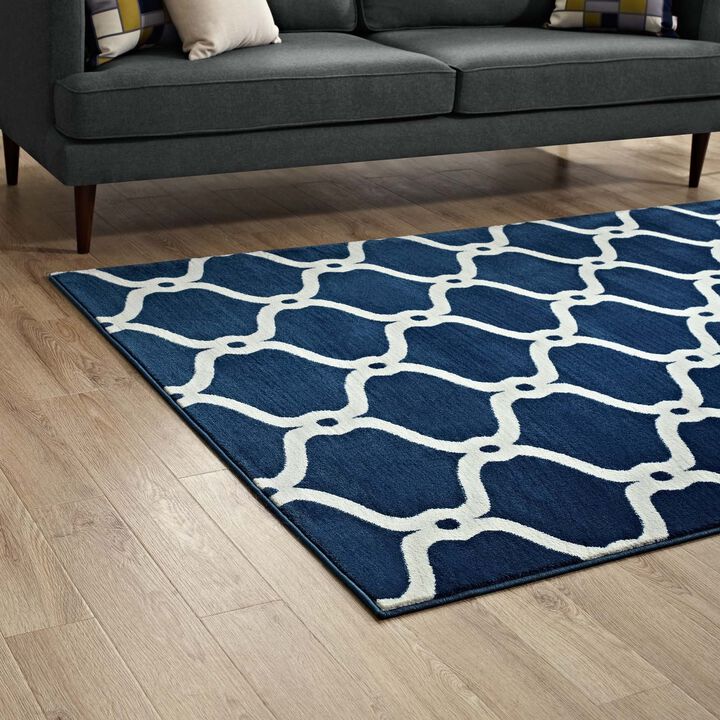 Beltara Chain Link Transitional Trellis 5x8 Area Rug - Moroccan Blue and Ivory