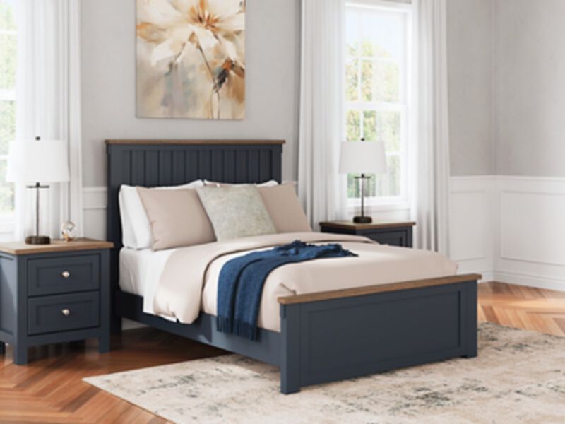 Landocken Queen Panel Bed