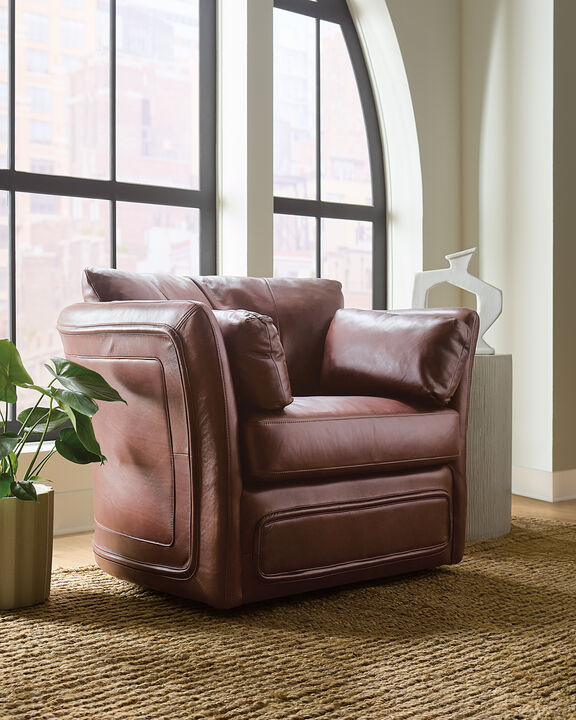 Woodstock Swivel Chair