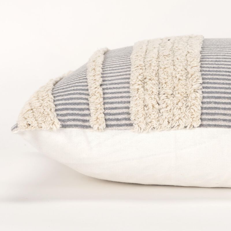 T19726 Pillow