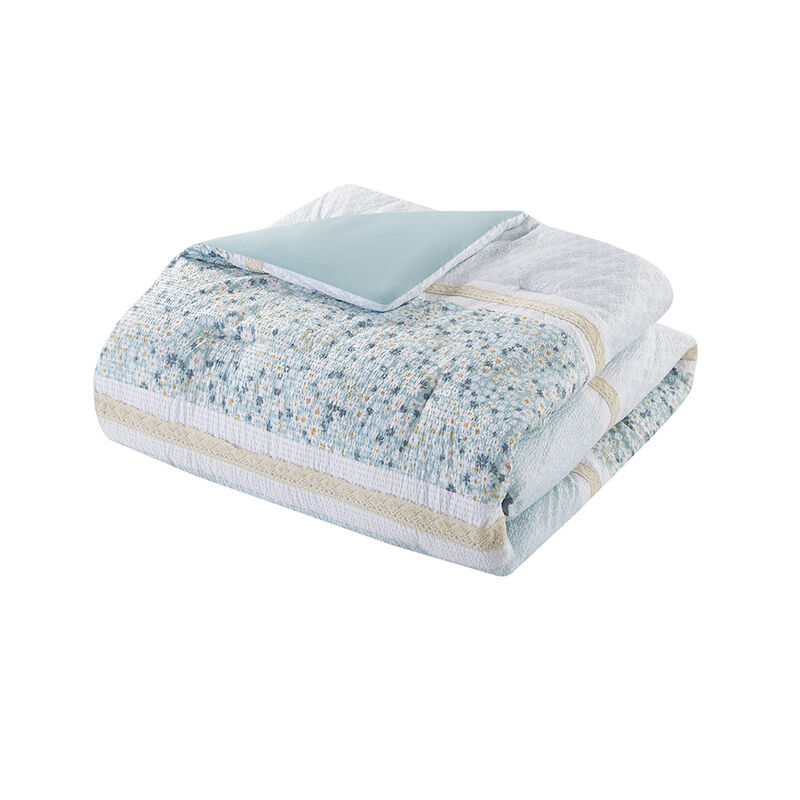 Gracie Mills Glenn Coastal Breeze 5-Piece Seersucker Comforter Ensemble with Coordinating Throw Pillows