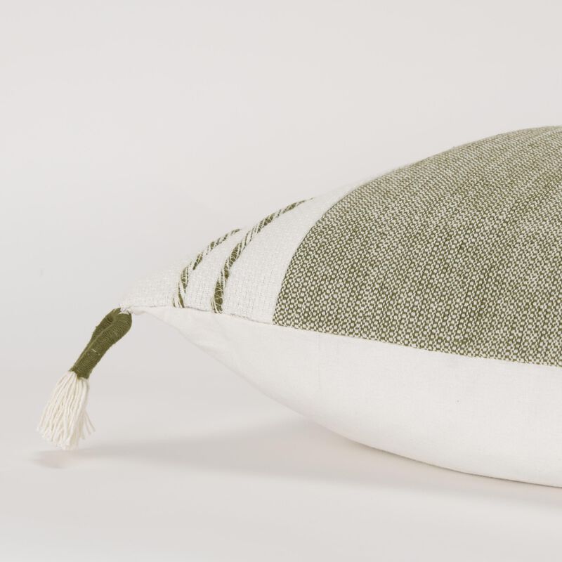 T20028 Pillow
