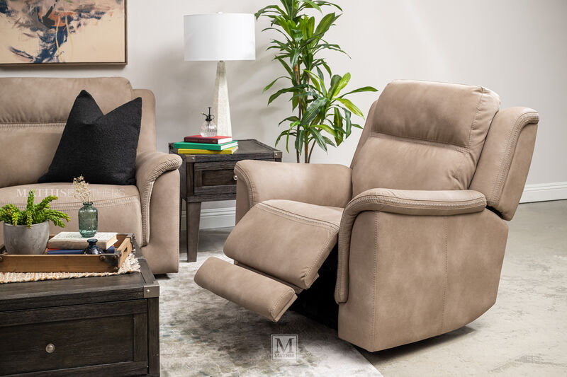 DuraPella Dual Power Recliner