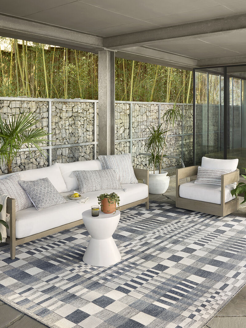 Rainier RAI04 Ivory/Denim 5'3" x 7'7" Rug
