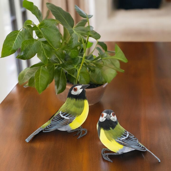 Set of 12 Bird Figurines – Decorative Garden & Home Décor for Indoor and Outdoor Spaces