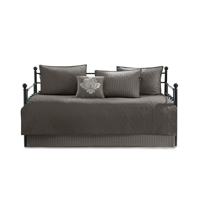 Gracie Mills Sandy 6-Piece Cottage-Inspired Reversible Daybed Cover Set