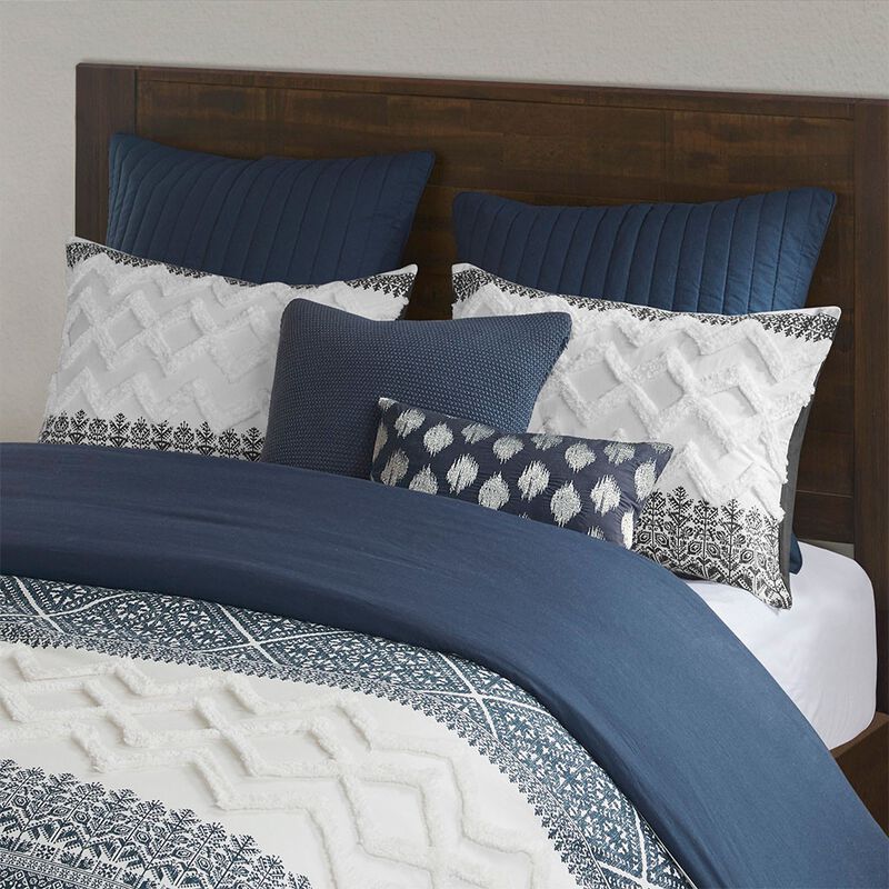 Gracie Mills Robbins Chenille Tufted 3-Piece Cotton Duvet Cover Set