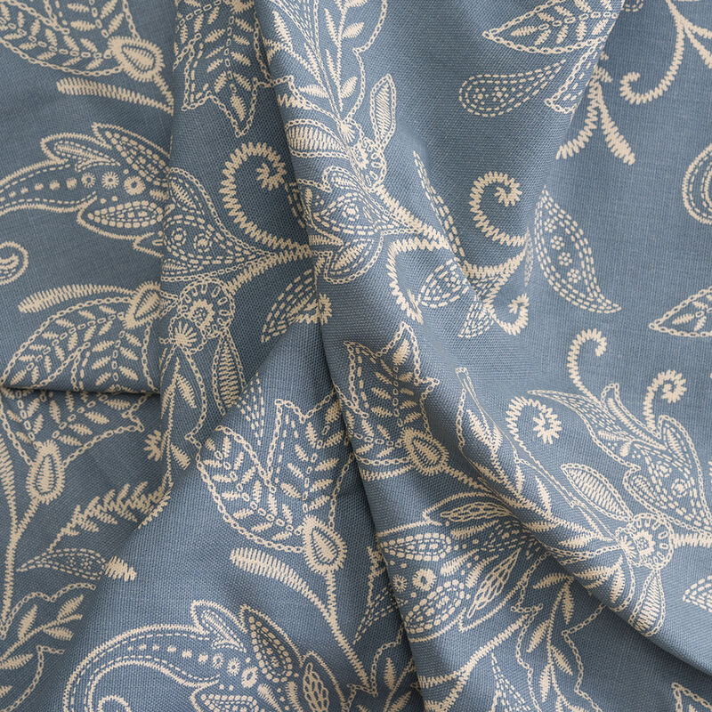 Ellis Curtain Lexington Leaf Pattern on Colored Ground Scallop Valance