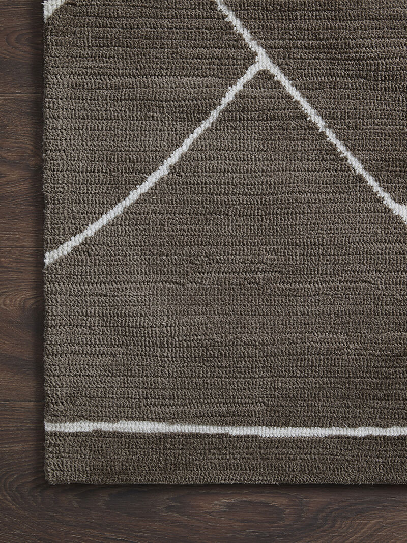Logan LOG01 Mocha/White 8'6" x 12' Rug