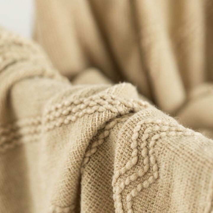 Decorative Zigzag Stripe Pattern Knit Throw Blanket, 50x60 in, Complete with Delicate Fringe Details - Green, Lightweight, Breathable, Easy Care, Versatile, All-Season, Ideal for Lounging, Gifting