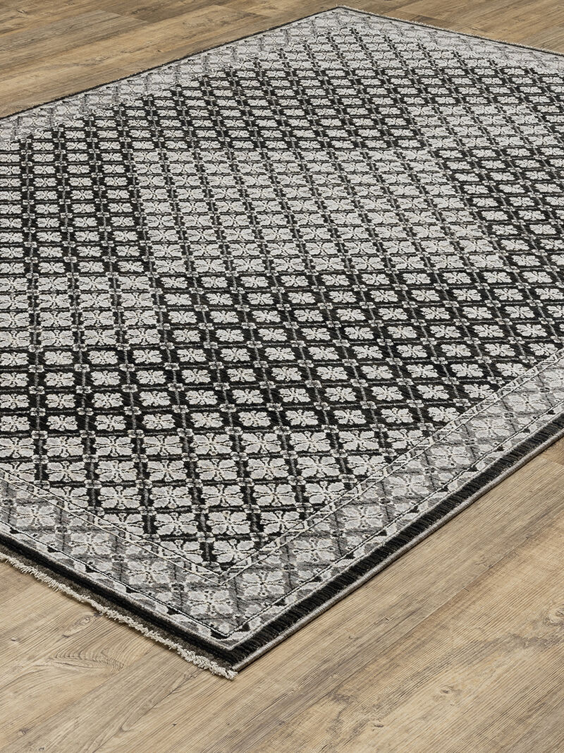 Chamberlain 3'3" x 5' Black Rug