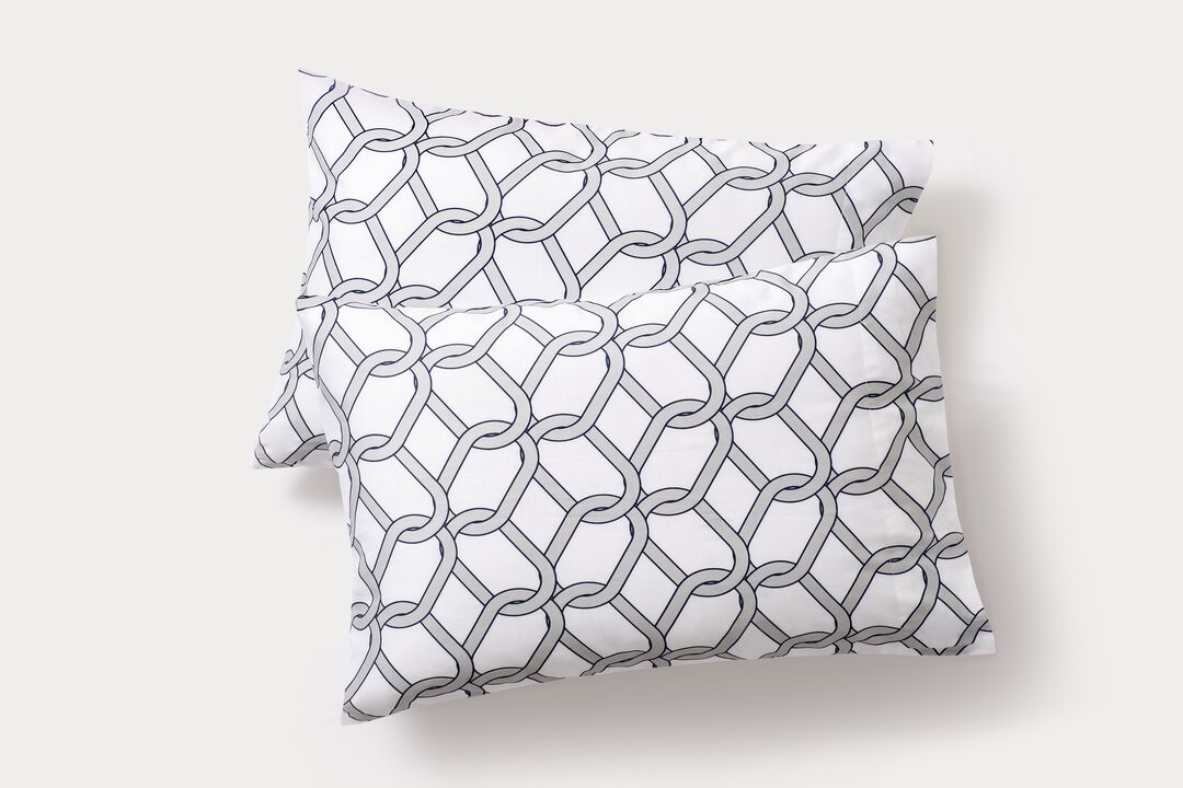 Brooks Brothers Chain Link Allover Printed Cotton Sateen Pillowcase Pair