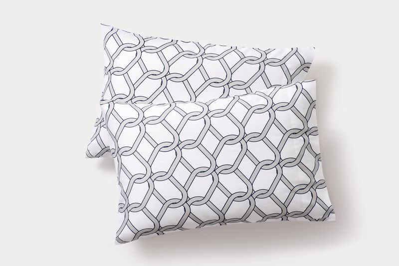 Brooks Brothers Chain Link Allover Printed Cotton Sateen Pillowcase Pair