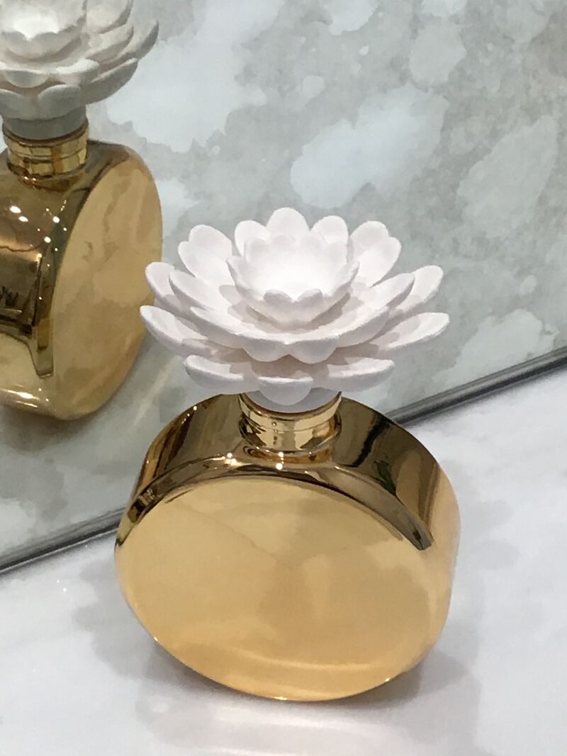 Gold Bottle Diffuser With White Flower, "Iris & Rose" Scent