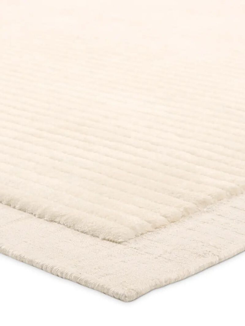 Racka Vayda White 4' x 6' Rug