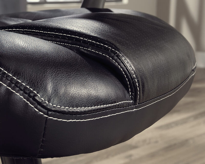 Leather Managers Chair